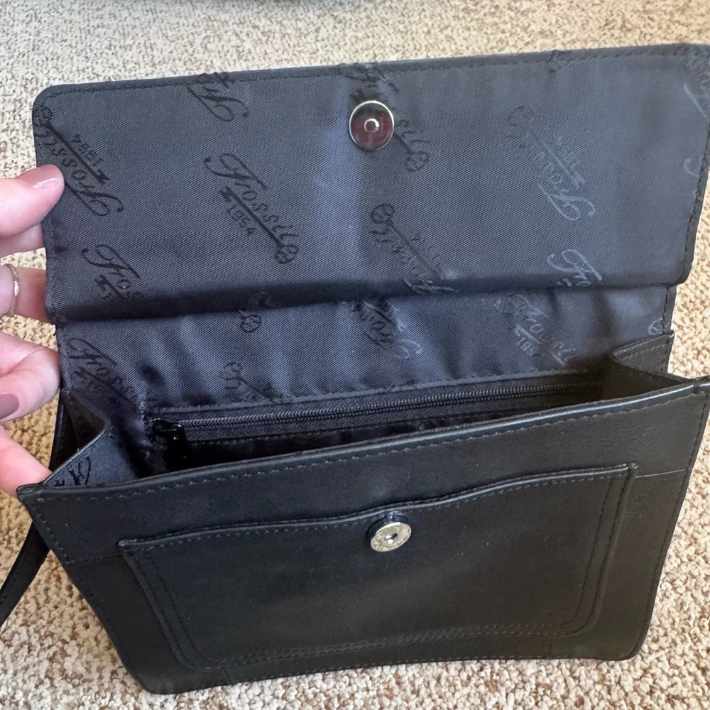 MINT Vintage Fossil Black Leather Flap Crossbody Bag - Picture 4 of 7